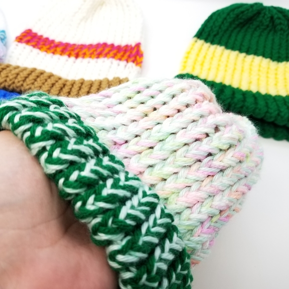 Five Handmade Knit Beanie Set! Family Friends Gift - Picture 9 of 12